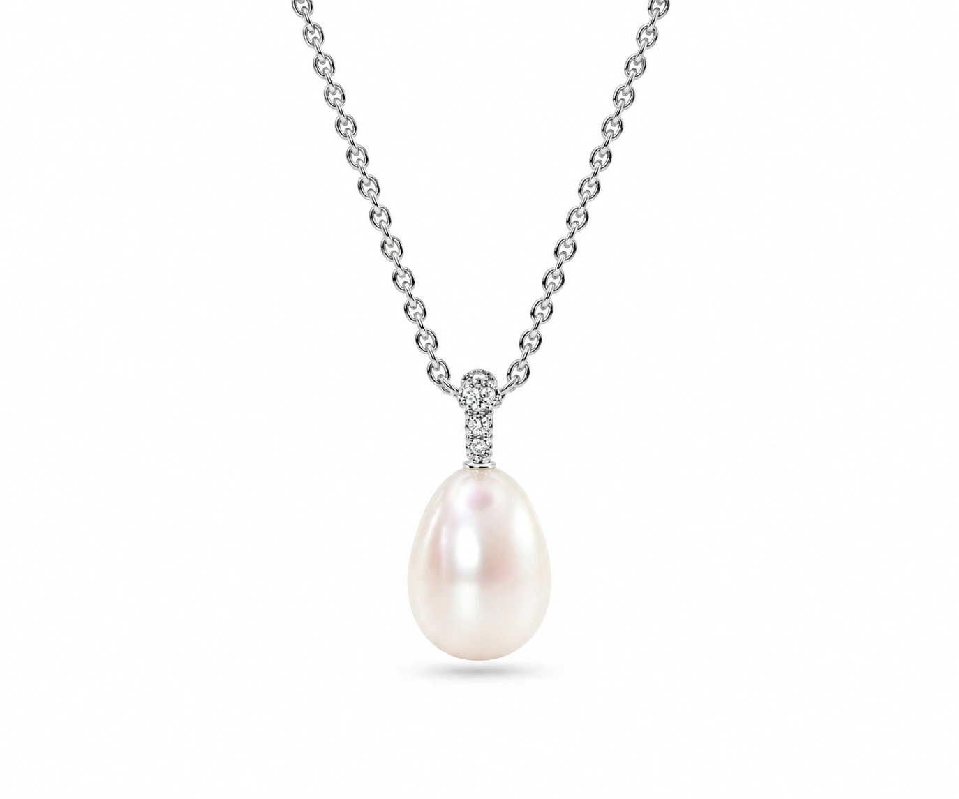 Providencia · Dije con perla ovalada y asa de diamantes — Blanco — Foto 1