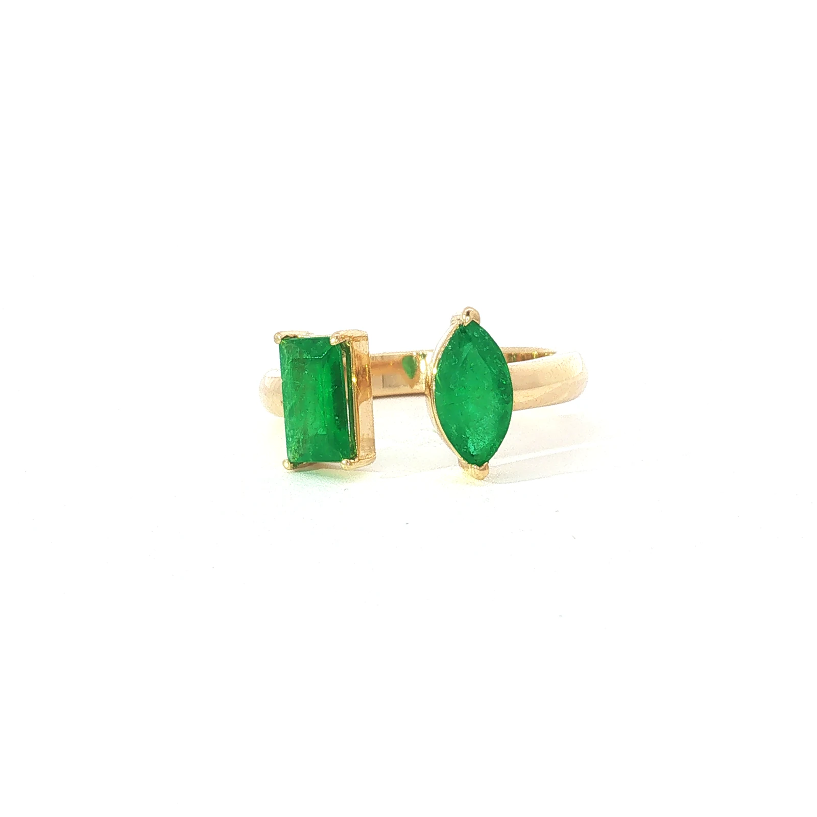 Anillo Toi et Moi de esmeraldas